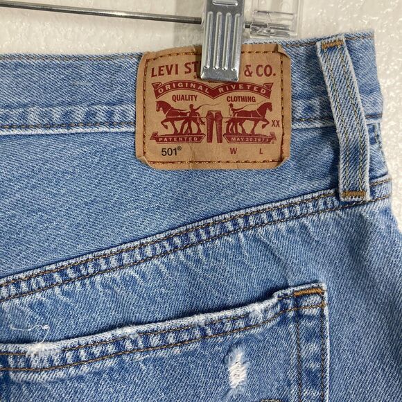 Levis 501 Shorts Womens 31 Blue Distressed Denim High Rise Cut Off Button Fly - Picture 12 of 15